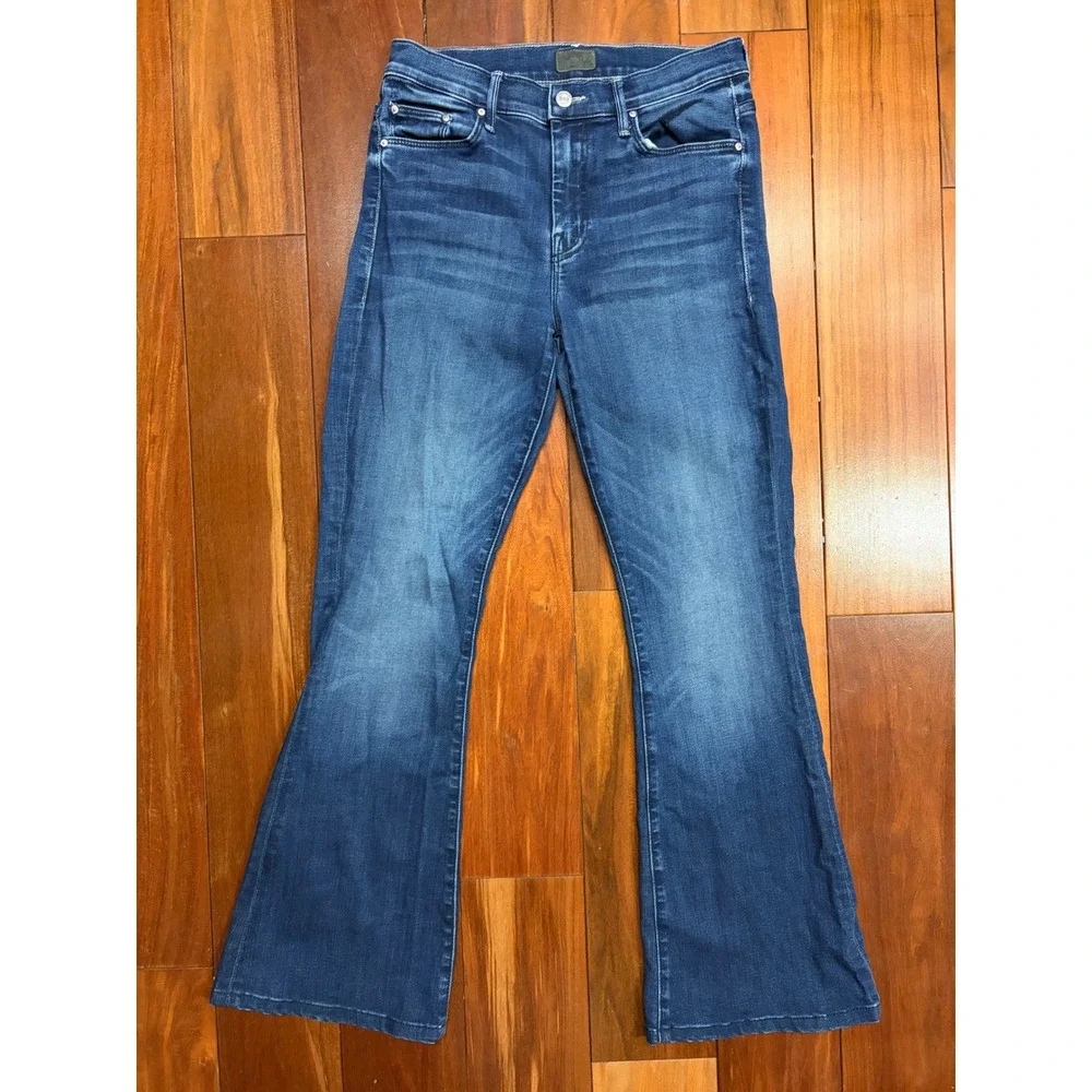 Mother The Weekender Fray Mid Rise Flare Jeans Tongue and Chic Denim Size 28 - Picture 2 of 10